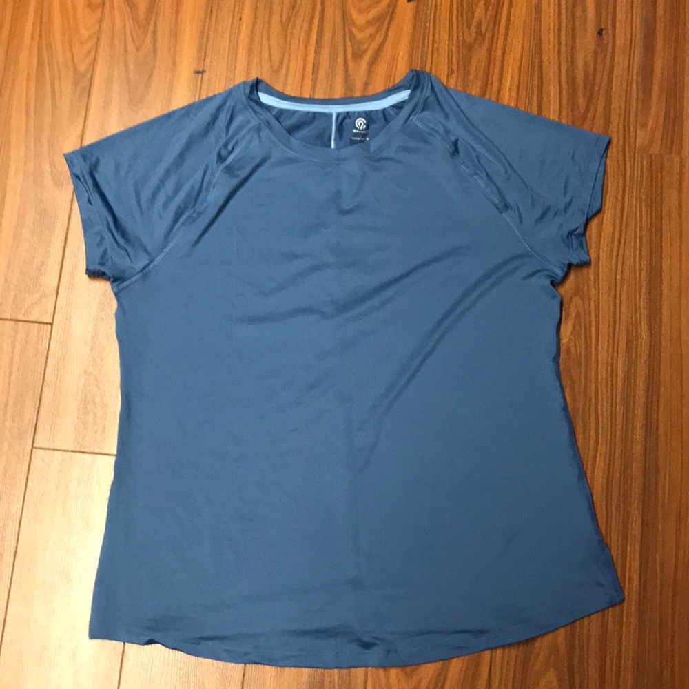 Athletic shirt